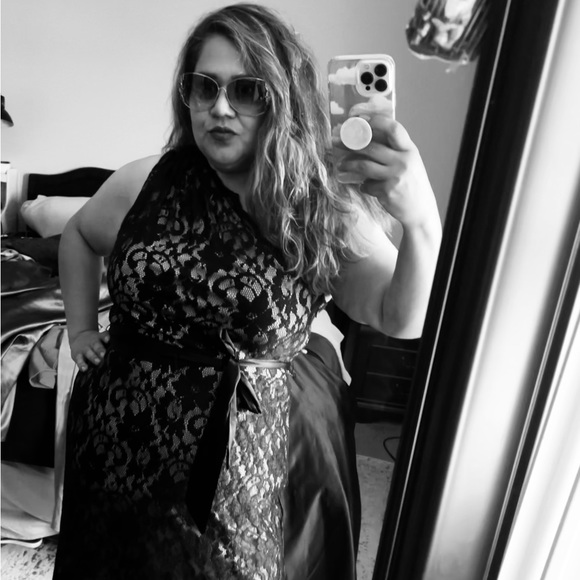 Meet your Posher, Brandie - Picture 4 of 14